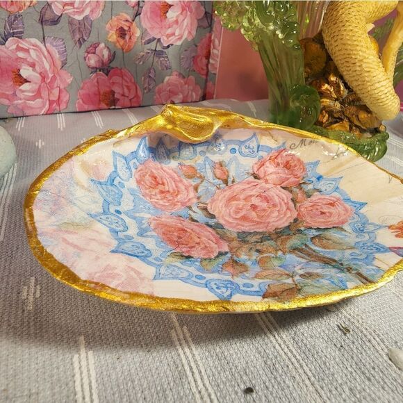 DECOUPAGE CLAM SHELL DECOUPAGE FLOWERS TRINKET DISH - Picture 5 of 10